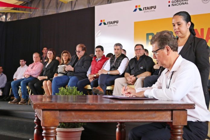 La participación en este concurso es gratuita y voluntaria. Todas las escuelas que deseen participar del concurso deben registrarse vía WEB http://www.tesai.org.py/senepa/formulario.php La participación en este concurso es gratuita y voluntaria. Todas las escuelas que deseen participar del concurso deben registrarse vía WEB http://www.tesai.org.py/senepa/formulario.php