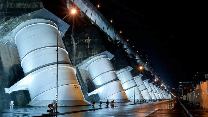 La Central Hidroeléctrica ITAIPU permite atender suficientemente las necesidades de energía del sistema eléctrico paraguayo, siendo la responsable de la cobertura de aproximadamente el 84% de la totalidad demandada por nuestro país en este periodo. La Central Hidroeléctrica ITAIPU permite atender suficientemente las necesidades de energía del sistema eléctrico paraguayo, siendo la responsable de la cobertura de aproximadamente el 84% de la totalidad demandada por nuestro país en este periodo.