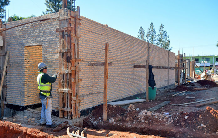 La revitalización de este hospital forma parte del plan de mejora de los centros asistenciales del Alto Paraná. La revitalización de este hospital forma parte del plan de mejora de los centros asistenciales del Alto Paraná.